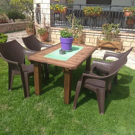 Apartment Simos *