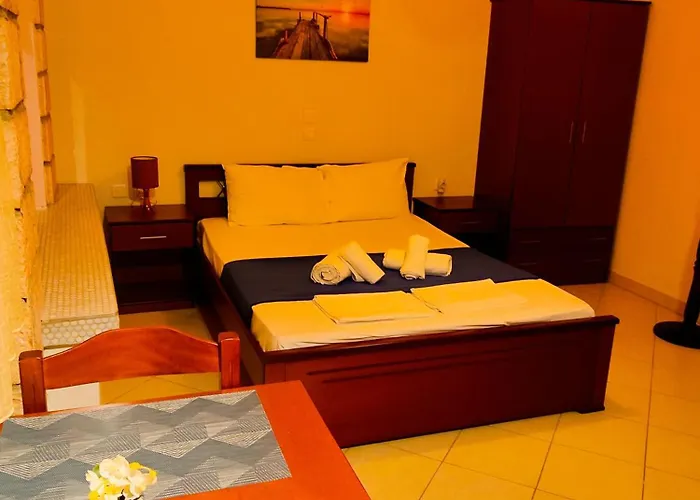 Simos Apartament *
