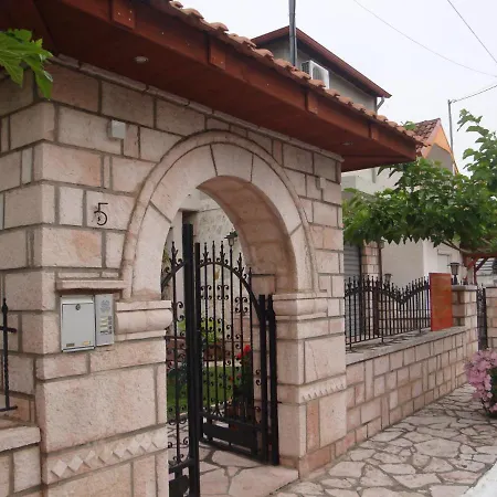 Apartment Simos