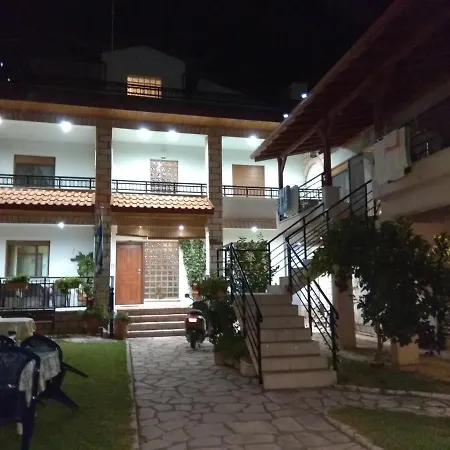 Apartament Simos *